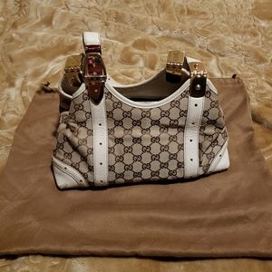 Gucci shoulder bag authentic!